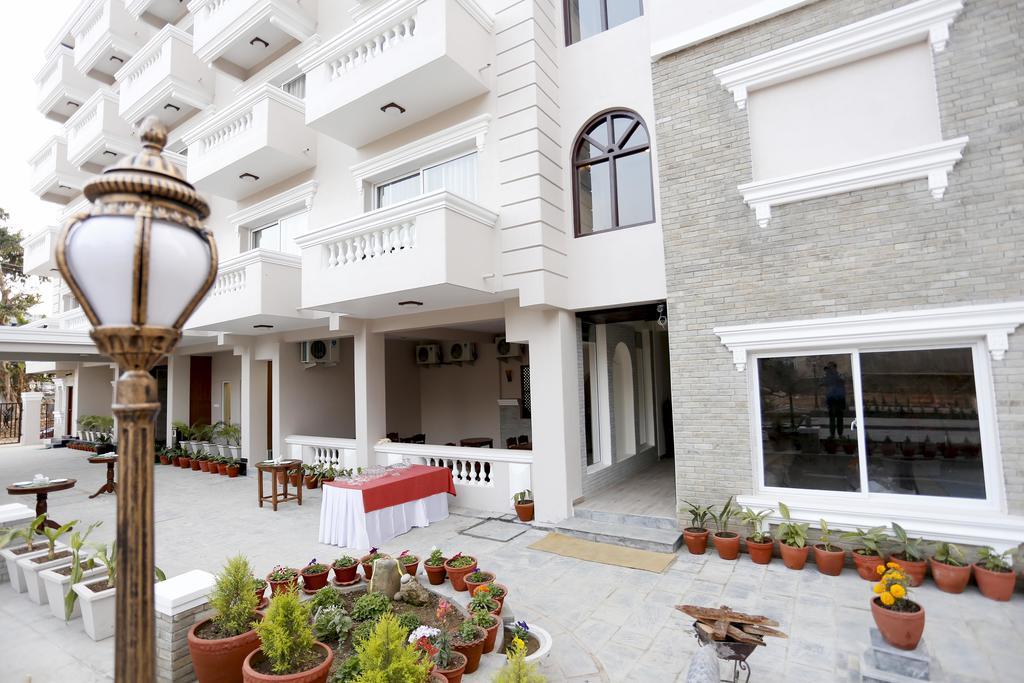 Da Yatra Courtyard Hotel Pokhara Eksteriør bilde